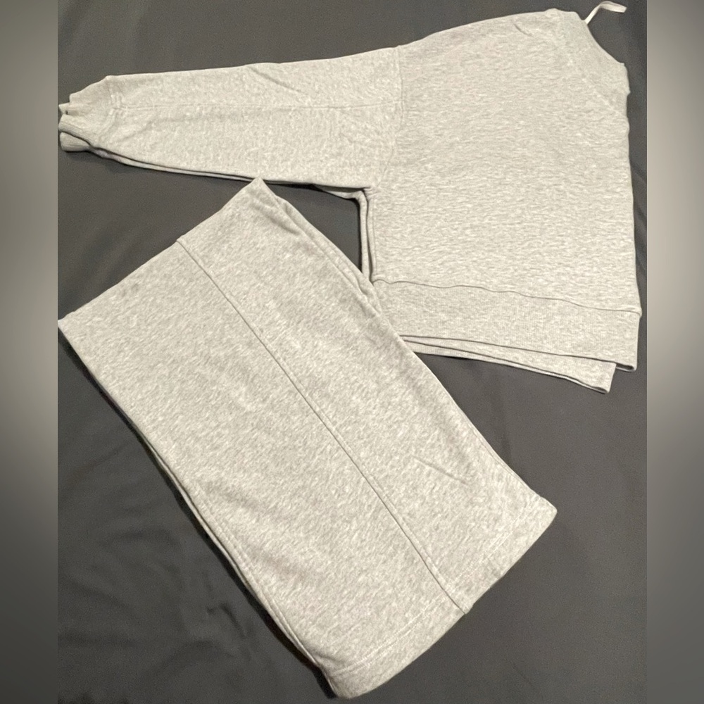 Aerie House Party Skater Pants & Sweatshirt